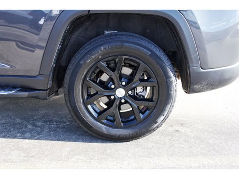 Used 2022 Jeep Grand Cherokee Limited image 30