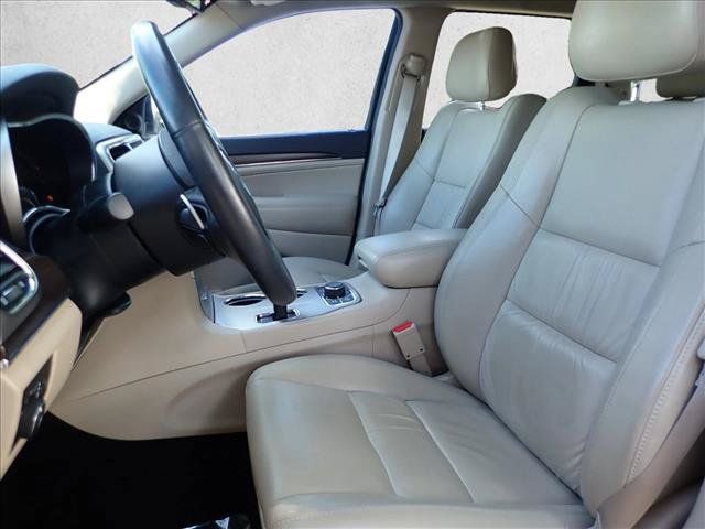 Used 2015 Jeep Grand Cherokee Limited AWD/4WD image 13