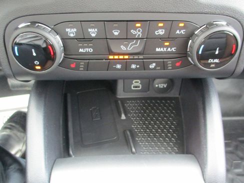 Used 2024 Ford Bronco Sport Badlands w/ Premium Package image 16