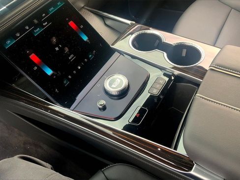 New 2026 Cadillac Escalade 4WD w/ LPO, Floor Liner Package image 10