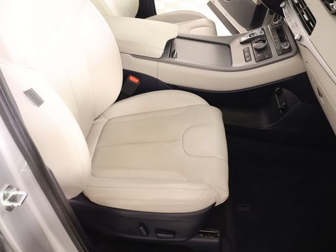 Used 2022 Hyundai Palisade SEL w/ 8P Bench Seat Package FWD image 15