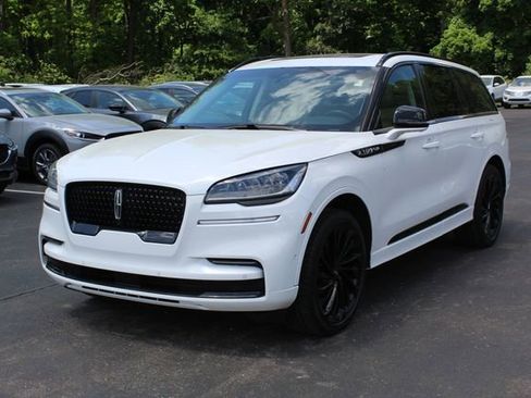 Certified 2024 Lincoln Aviator Reserve w/ Jet Package AWD/4WD image 10