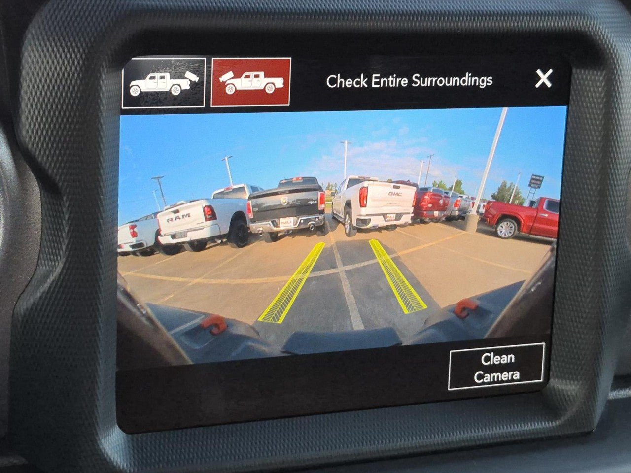 Used 2020 Jeep Gladiator Mojave AWD/4WD image 26