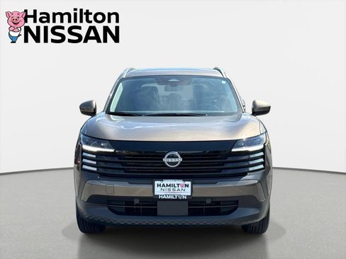 Certified 2025 Nissan Kicks SV w/ SV Premium Package AWD/4WD image 6