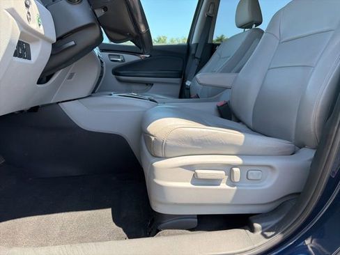 Used 2018 Honda Pilot Touring image 14