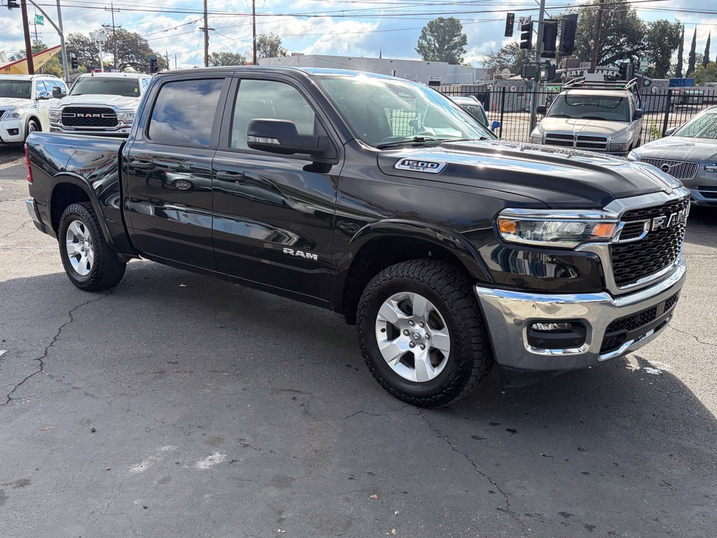 Used 2025 RAM 1500 Big Horn AWD/4WD image 2