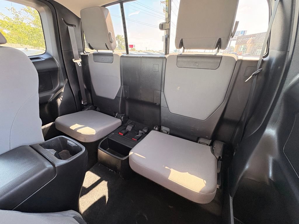 Used 2022 Toyota Tacoma SR RWD image 25