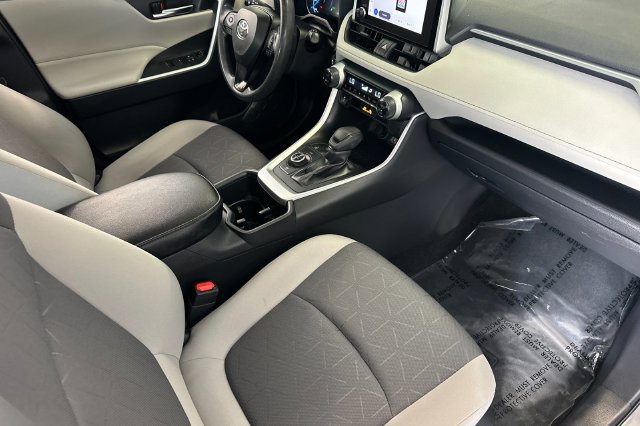 Certified 2024 Toyota RAV4 XLE AWD/4WD image 20