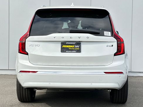 New 2026 Volvo XC90 B6 Plus w/ Protection Package Premier image 4