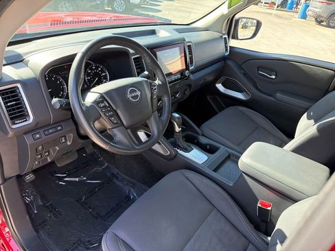 Used 2022 Nissan Frontier SV image 13