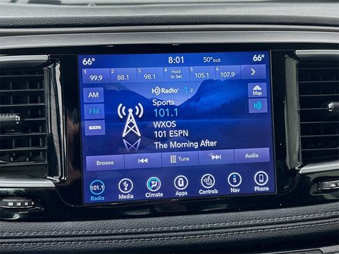 Used 2018 Chrysler Pacifica Limited image 15