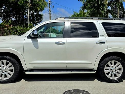 Used 2015 Toyota Sequoia Platinum RWD image 8