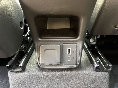 Used 2023 Chevrolet TrailBlazer RS w/ Sun and Liftgate Package FWD image 22