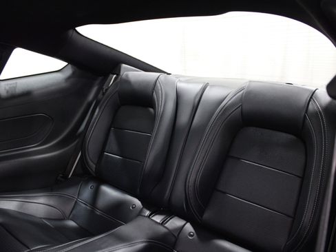 Used 2025 Ford Mustang GT Premium image 25