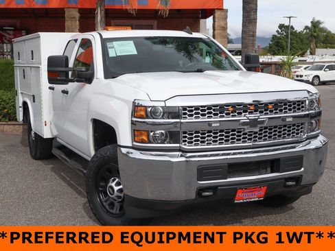 Used 2019 Chevrolet Silverado 2500 W/T w/ WT Convenience Package image 2