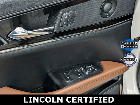 Certified 2022 Lincoln Nautilus Reserve w/ Equipment Group 201A image 16