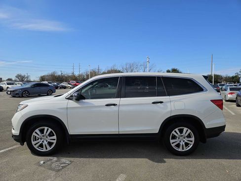 Used 2016 Honda Pilot LX image 4