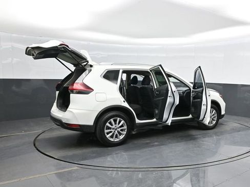 Used 2020 Nissan Rogue SV image 46