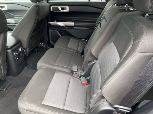 Used 2022 Ford Explorer XLT w/ Class IV Trailer Tow Package image 23