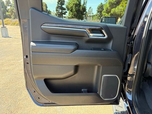 Used 2022 GMC Sierra 1500 Elevation image 18