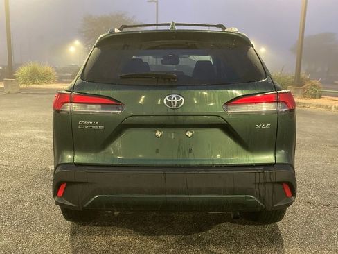 Certified 2024 Toyota Corolla Cross XLE w/ Convenience Package image 5