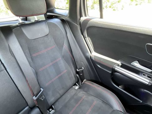 Used 2022 Mercedes-Benz GLA 45 AMG 4MATIC image 37