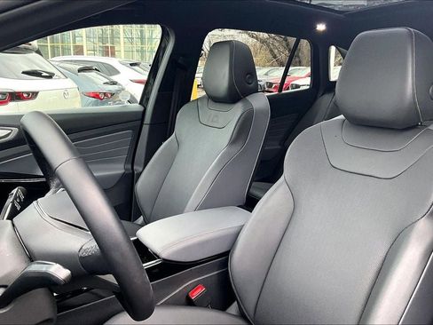 Certified 2023 Volkswagen ID.4 Pro S Plus image 18