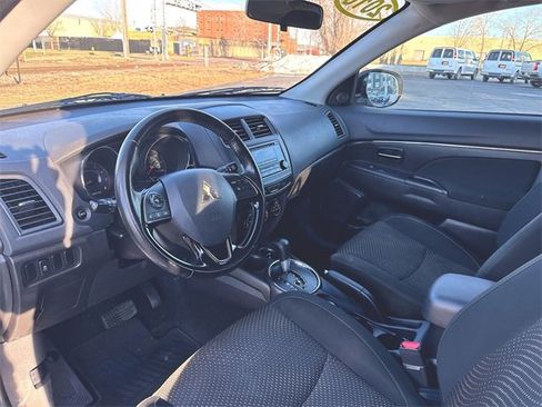 Used 2016 Mitsubishi Outlander Sport ES image 10