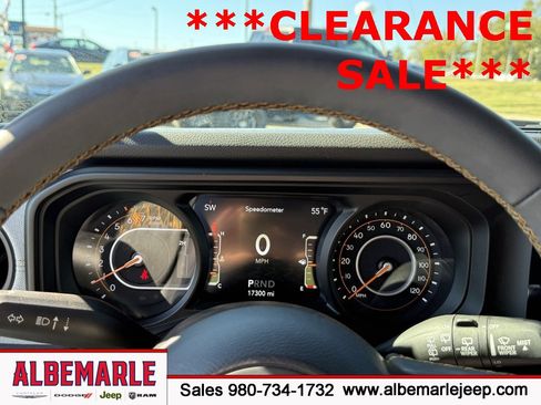 Used 2024 Jeep Wrangler Willys image 18