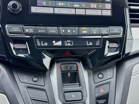 Used 2019 Honda Odyssey EX image 12