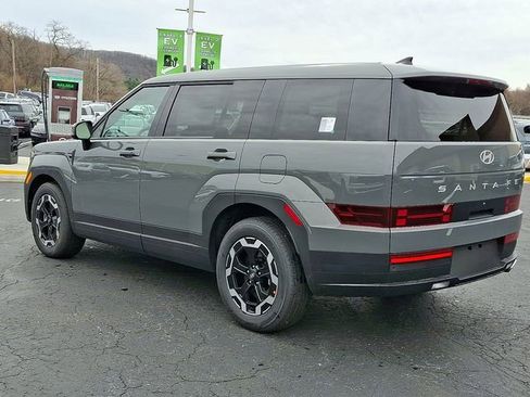 New 2026 Hyundai Santa Fe SE image 3