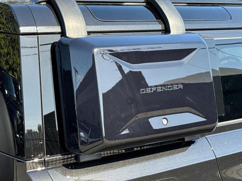 New 2026 Land Rover Defender 110 S AWD/4WD image 31