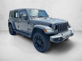 Used 2023 Jeep Wrangler Unlimited Sahara AWD/4WD video 3