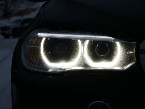 Used 2018 BMW X6 xDrive35i image 9