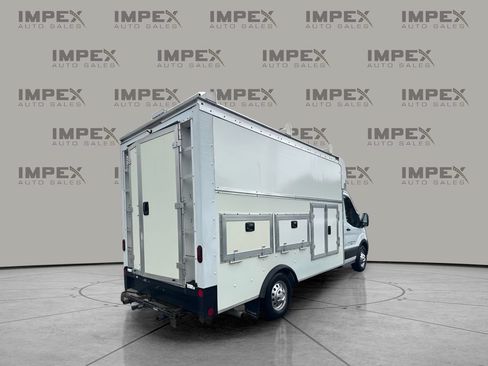 Used 2023 Ford Transit 350 RWD image 3