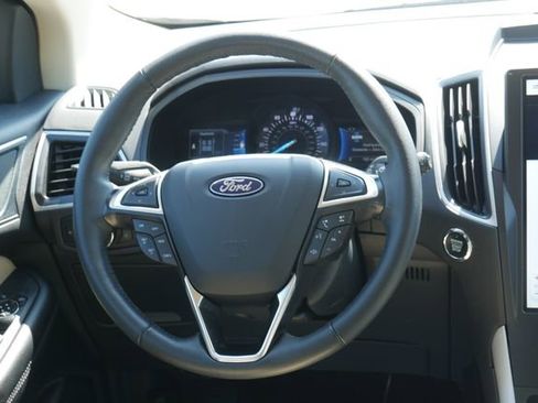 Used 2024 Ford Edge SEL w/ Convenience Package AWD/4WD image 16