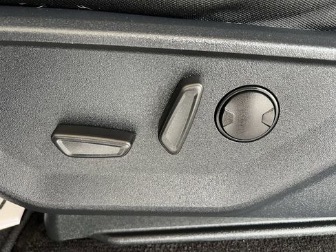 Used 2022 Ford F150 XLT w/ Equipment Group 302A High image 21