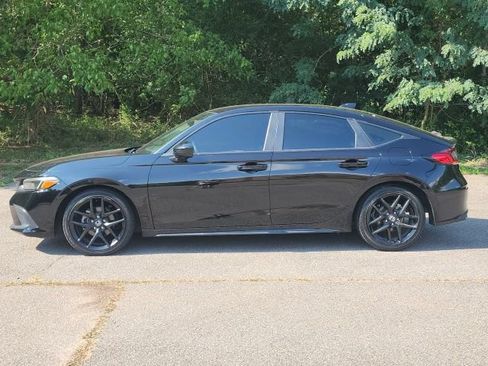 Used 2022 Honda Civic Sport image 2