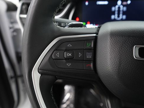 Used 2023 Jeep Grand Cherokee L Laredo image 19