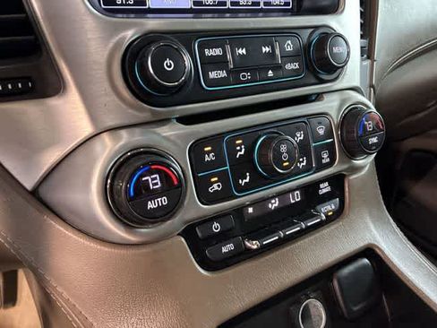 Used 2017 GMC Yukon SLE image 40