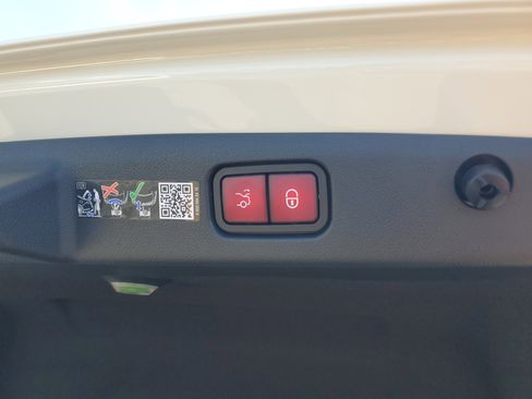 Certified 2026 Mercedes-Benz E 350 Sedan image 32