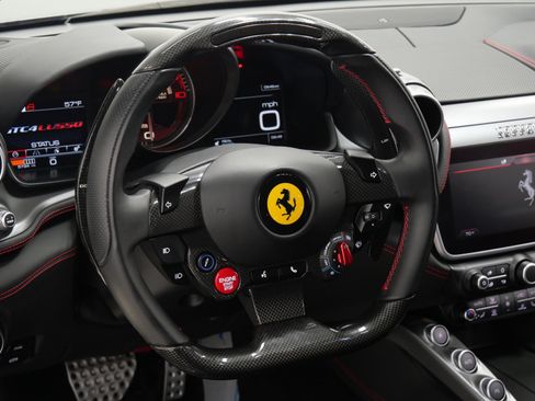 Used 2017 Ferrari GTC4Lusso image 15