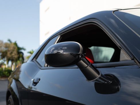 Used 2019 Dodge Challenger SRT Hellcat Redeye image 10