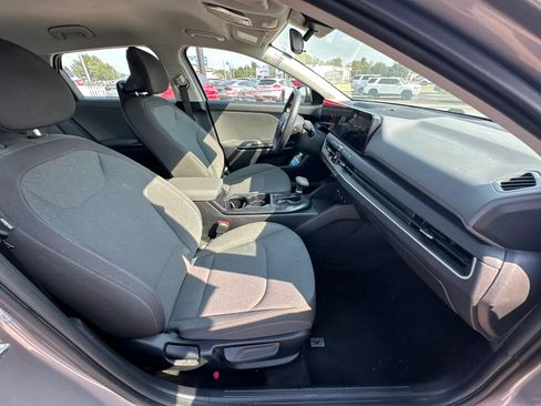 Used 2025 Kia K4 FWD image 13