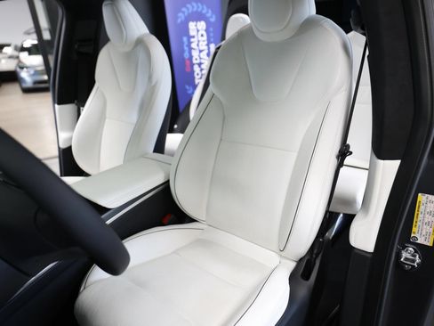 Used 2022 Tesla Model X Plaid AWD/4WD image 26