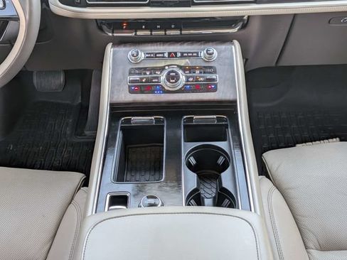 Used 2020 Lincoln Aviator Reserve w/ Equipment Group 201A RWD image 20