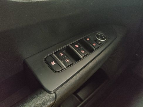 Used 2020 Kia Forte LXS FWD image 27