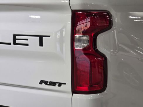 Used 2023 Chevrolet Silverado 1500 RST w/ Redline Edition image 13