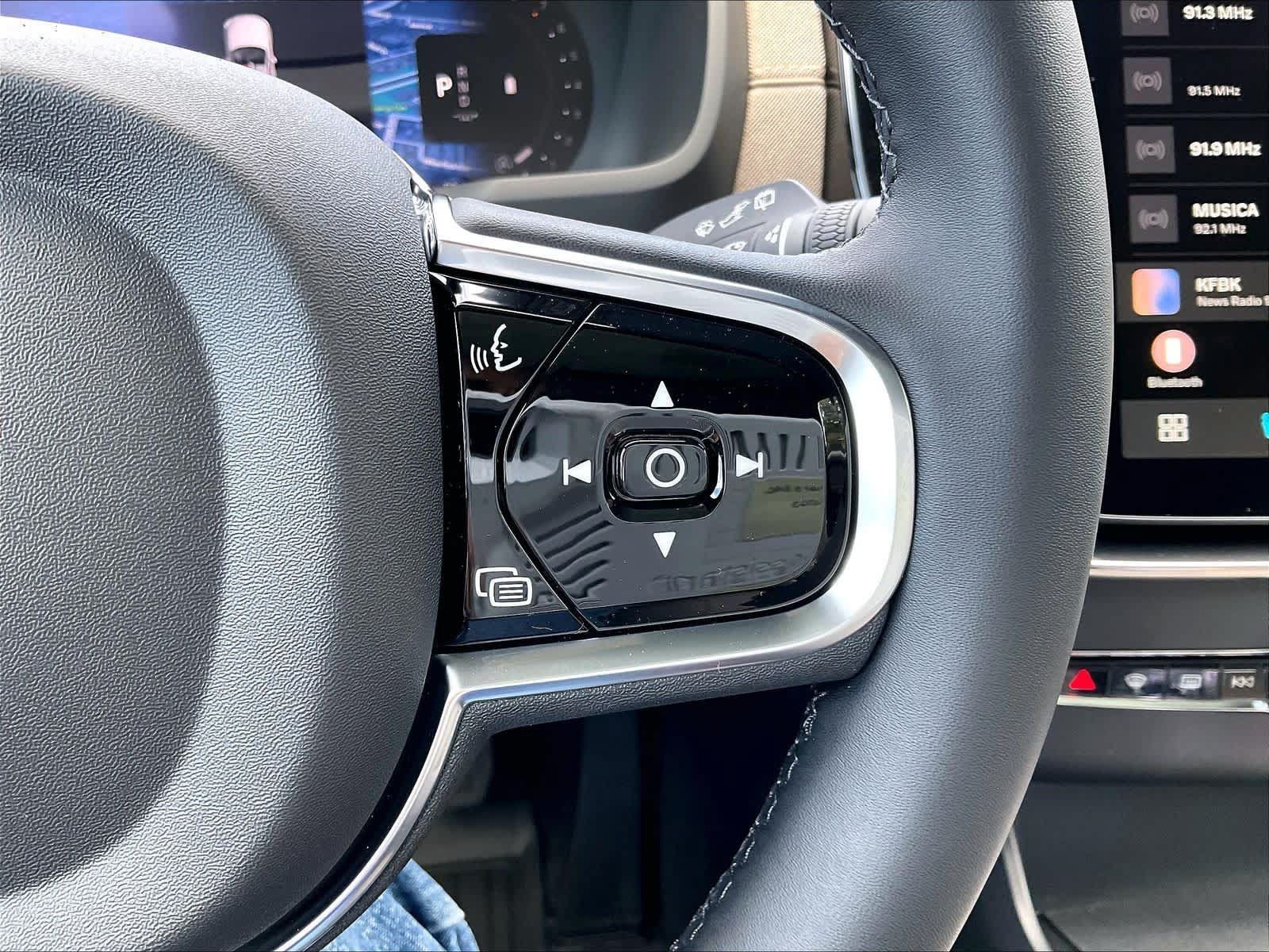 New 2027 Volvo XC90 B6 Ultra AWD/4WD image 18