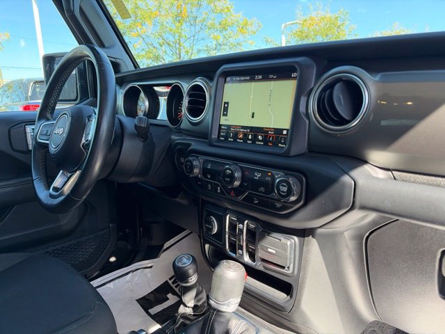 Used 2019 Jeep Wrangler Unlimited Sahara w/ Uconnect 4C Nav & Sound Group AWD/4WD image 36